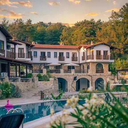 Rustic Modern Patio With Shared Pool * Akcapinar (Mugla)